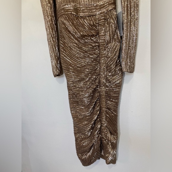 NWT LAVISH ALICE Sequin Ruched Bow-Back Midi Dress – Size 2 - Picture 4 of 12